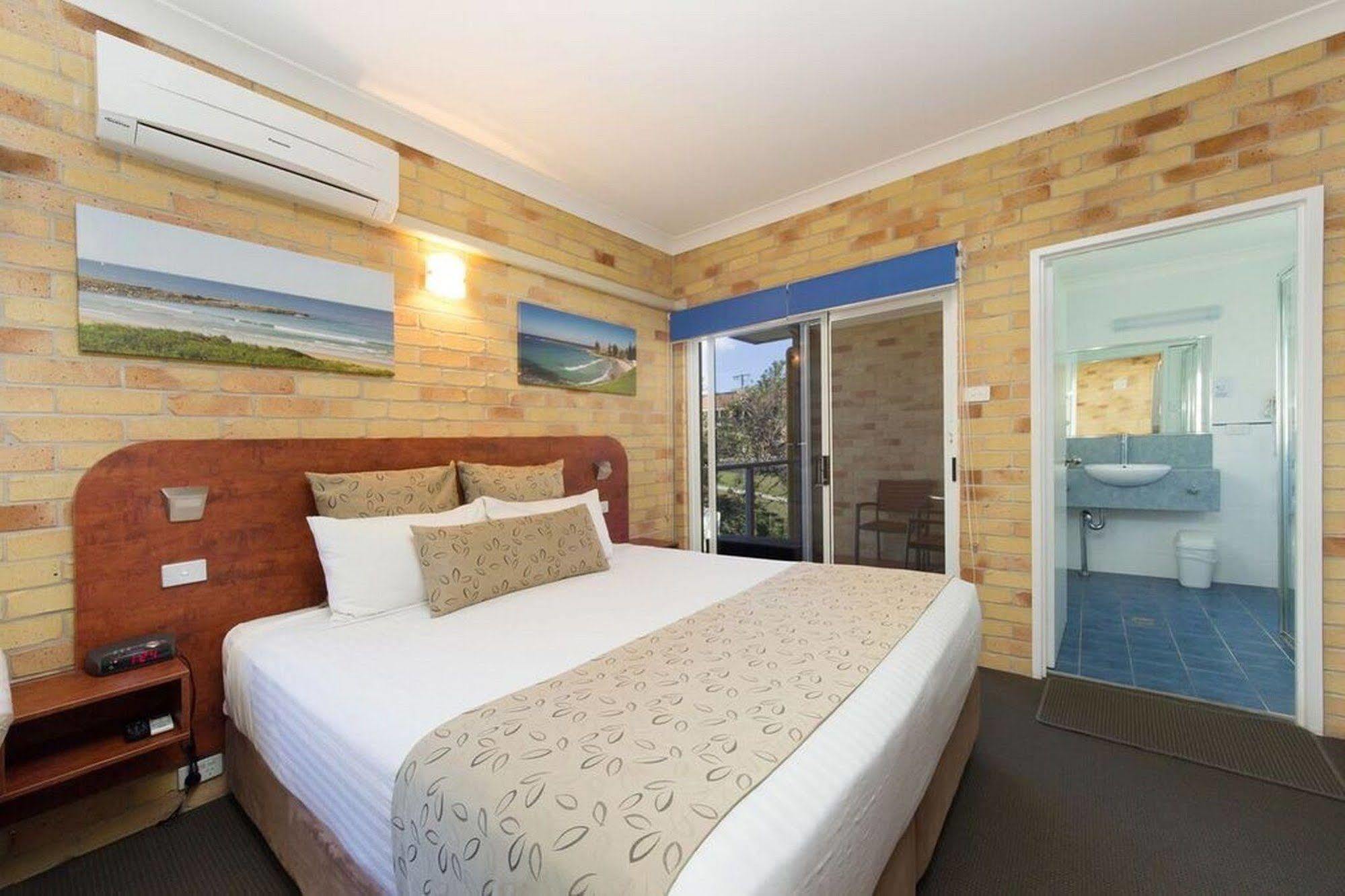 Yamba Beach Motel Exterior photo